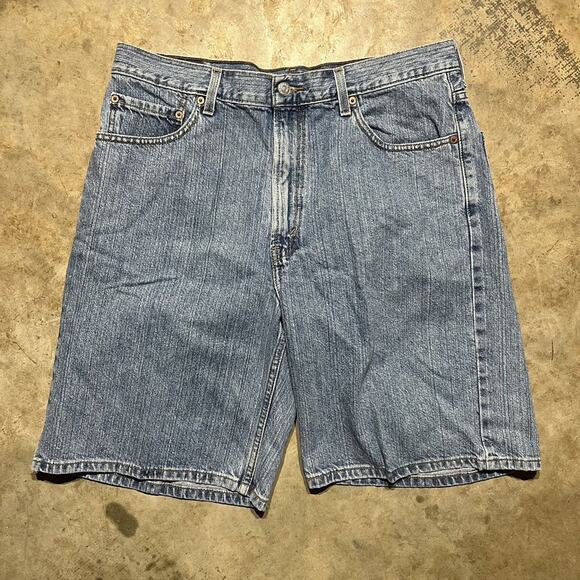 Vintage 2000s Levi's 550 Relaxed Fit Jean Shorts 36x10 - Picture 1 of 3